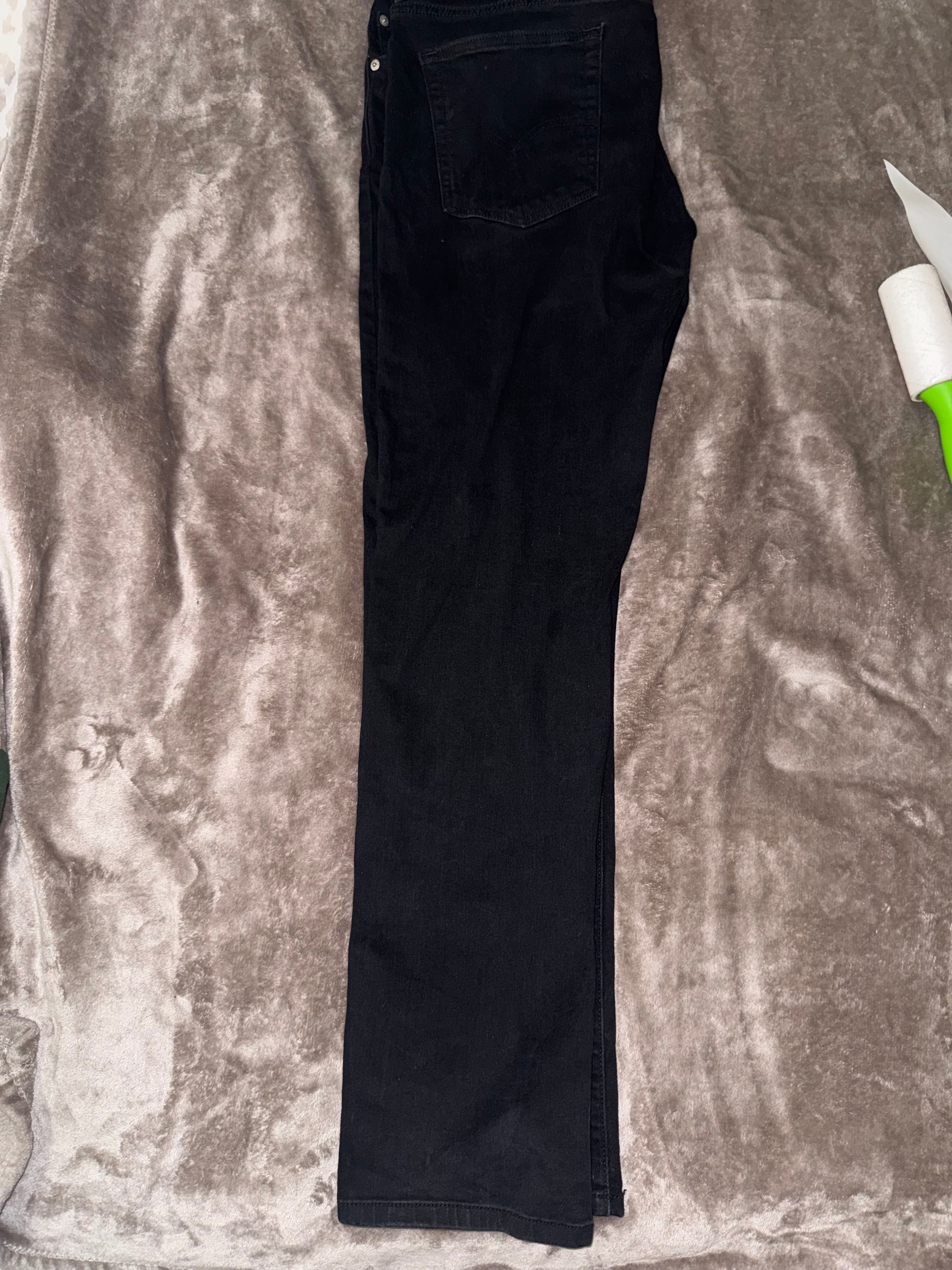 Classic black Levi’s