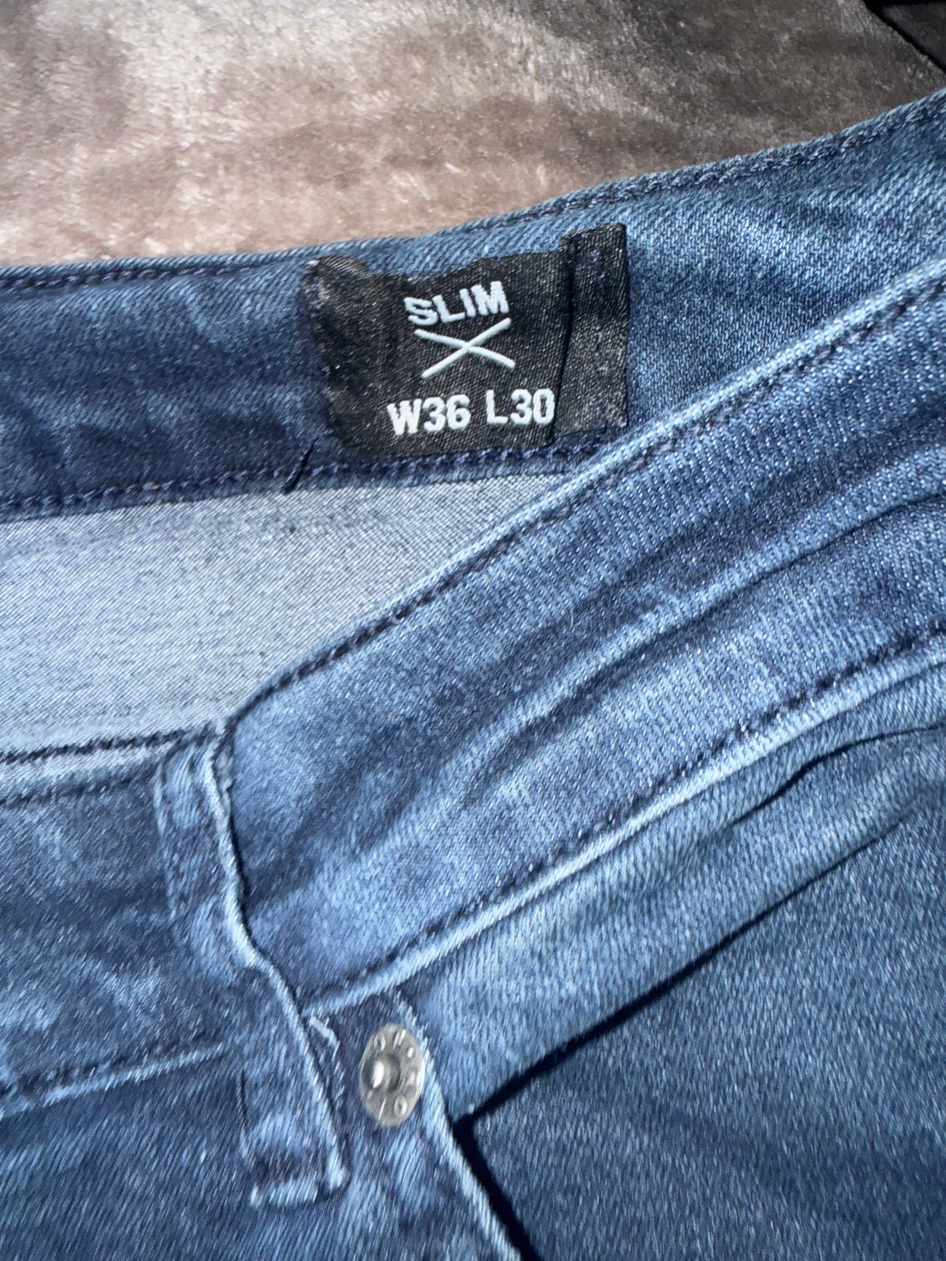 One of a kind!! Classic slightly worn blue acid wash jeans. Urban wear, party wear, or everywhere